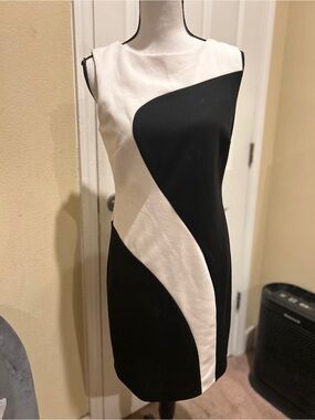 Sleeveless Black and White Colorblock Midi Dress